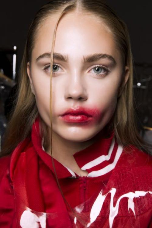 Как сделать, чтобы помада не стиралась. Неочевидные советы, как продлить стойкость помады