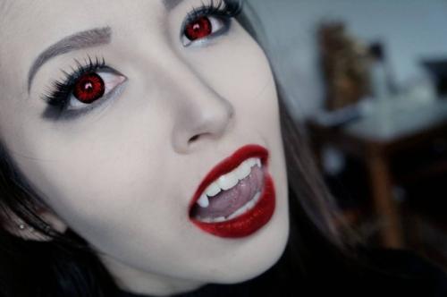 Макияж вампира для детей. Фотогалерея идей и образов девушки-вампира на Хэллоуин