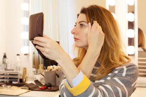 Какими кистями наносить тени. Кисть для растушевки теней 15 Какими кистями наносить тени. Кисть для растушевки теней 15