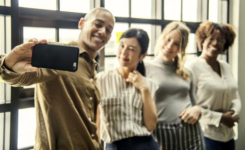 Как сделать красивое селфи на аву. Как сделать красивое и классное, идеальное и удачное Селфи