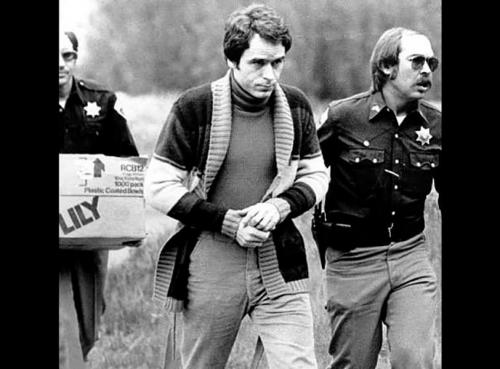 Тед банди роуз банди. 10 удивительных фактов про Теда Банди — самого харизматичного и популярного маньяка США