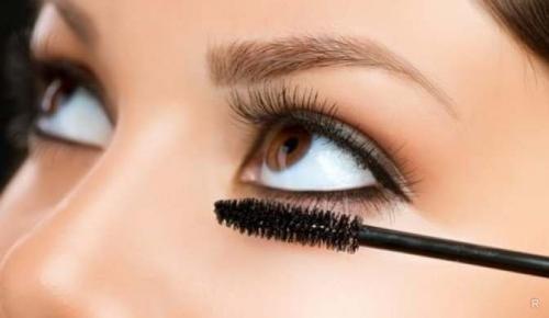 Кому не идет тушь. Тушь для ресниц: чем опасна и почему её нельзя использовать ежедневно