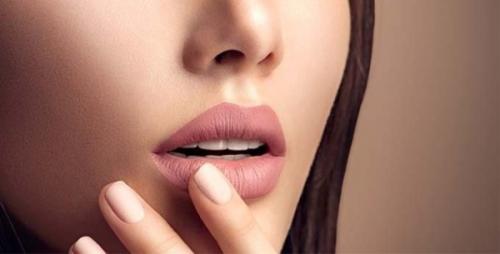 Чтобы помада не расползалась. Что можно сделать с помадой, если вам не подошел цвет