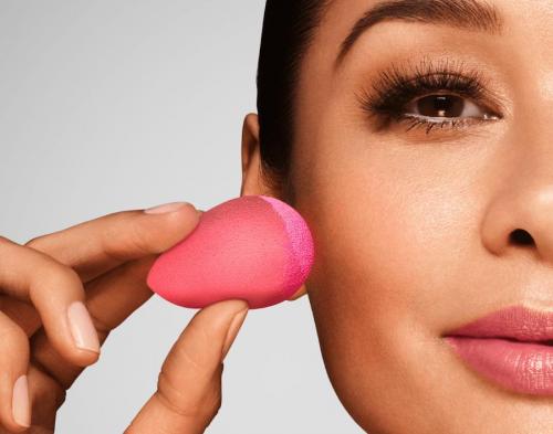 Стрелки с тенями макияж. Пошаговый порядок его нанесения такой: 36