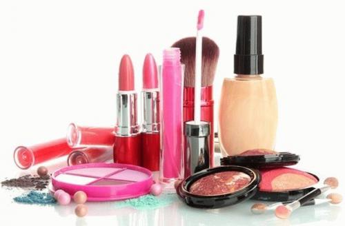 Косметика список. Косметичка: чем руководствоваться в ее наполнении, чтобы макияж всегда был безупречным? 02 Косметика список. Косметичка: чем руководствоваться в ее наполнении, чтобы макияж всегда был безупречным? 02
