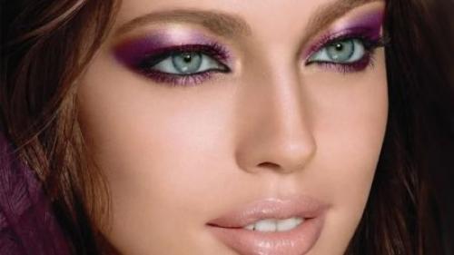 Макияж для голубых глаз брюнеток. Наилучшие варианты макияжа