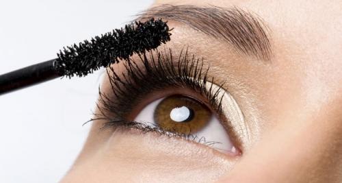 Дневной макияж со стрелками. Техника и виды макияжа со стрелками с фото и видео