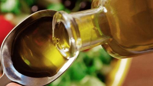 Касторовое масло для бровей. Касторка: действительно ли полезна?