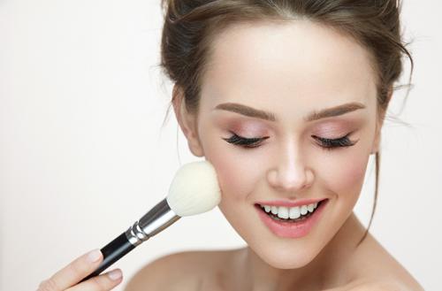 Некомедогенная пудра список. Какой должна быть лучшая пудра для жирной проблемной пористой кожи: мнение косметологов 01 Некомедогенная пудра список. Какой должна быть лучшая пудра для жирной проблемной пористой кожи: мнение косметологов 01