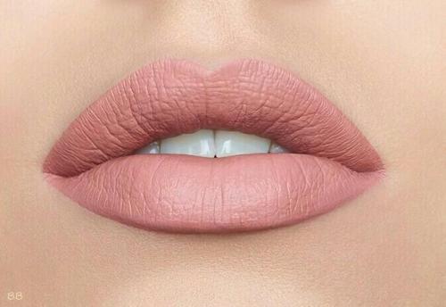 Нюдовые оттенки помад. Нюдовая помада! Как выбрать свой идеальный оттенок