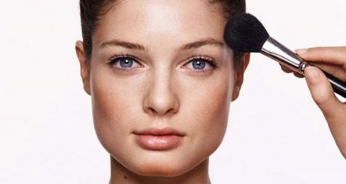 Стрелочки макияж. Техника и виды макияжа со стрелками с фото и видео