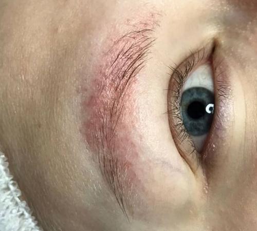 Можно ли красить брови краской для волос без аммиака. Возможные последствия от краски для волос