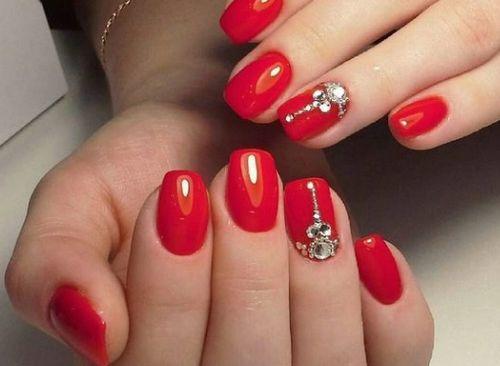 Почему не держится гель-лак блюскай. Как исправить, если гель-лак отслаивается пленкой