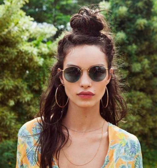 Домашние прически легкие. Самые простые и легкие прически самой себе за 5 минут поэтапно