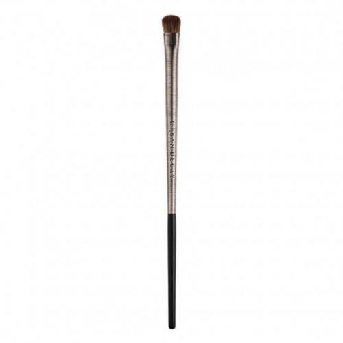 Кисти для теней. Кисти для растушевки теней: как выбрать?