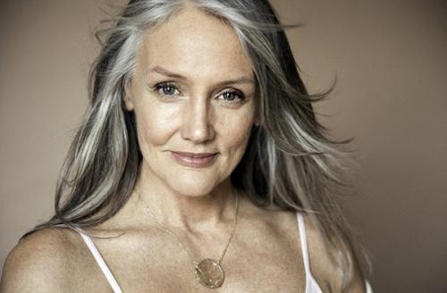 Тональный крем после 55 лет. Повседневный возрастной визаж: разбираем подробно этапы создания