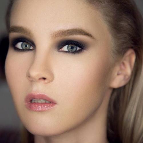 Как красиво накрасить глаза тенями поэтапно. Техника смоки айс