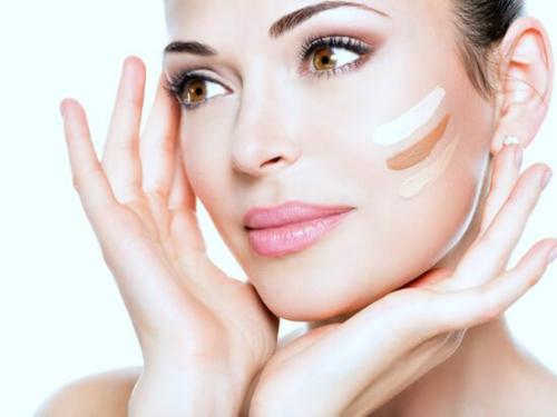 Как правильно делать макияж лица пошаговое. Пошаговое фото правильного макияжа с тоном лица 01