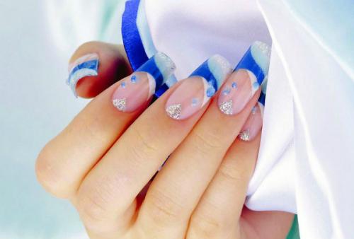 Маникюр под синее платье. Выбираем дизайн: 7 актуальных вопросов