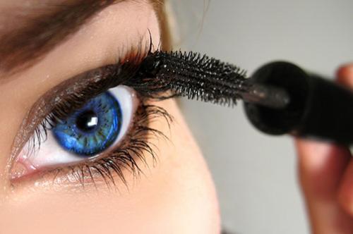 Как поменять кисточку в туши. Как еще можно использовать тушь для ресниц? 5 секретов использования туши