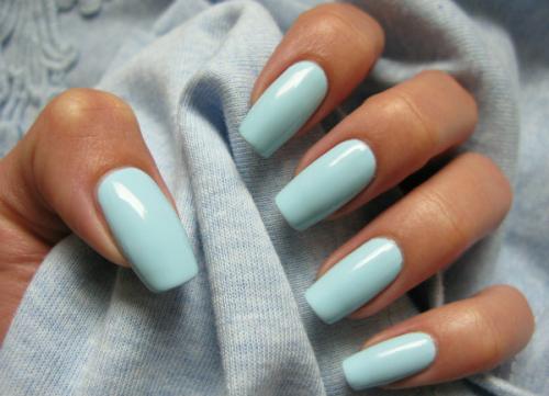 Маникюр под синее платье. Выбираем дизайн: 7 актуальных вопросов