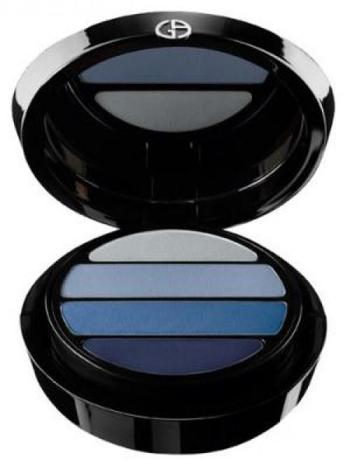 Макияж под темно синее платье для голубых глаз. Макияж под синее платье: основные правила