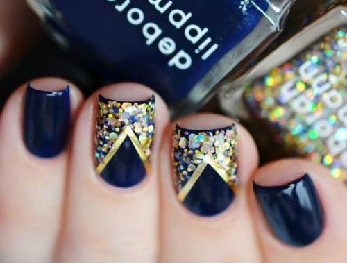 Маникюр под синее платье. Выбираем дизайн: 7 актуальных вопросов