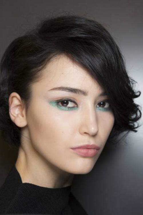 Макияж для черных глаз