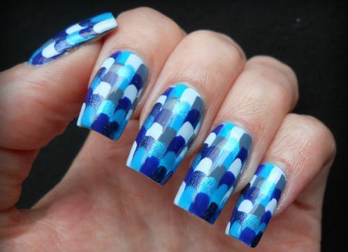 Маникюр под синее платье. Выбираем дизайн: 7 актуальных вопросов