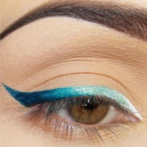 Голубые стрелки на глазах. Типы подводок