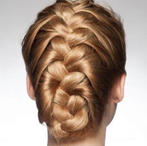 Прически для квадратного лица с высоким лбом. Какие стрижки подойдут для владельцев квадратного типа лица