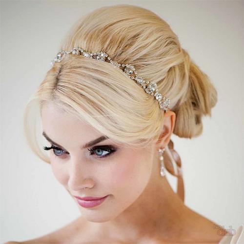 Прическа на короткие волосы на Новый год. Красивые прически для новогоднего торжества