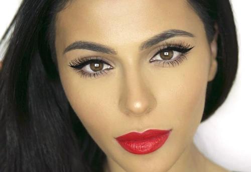 Как правильно красить стрелки на глазах. Как нарисовать стрелки на разных типах глаз своими руками