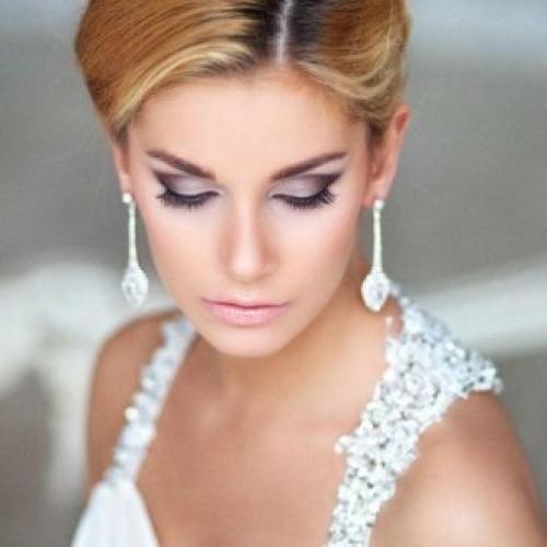 Макияж на свадьбу для карих глаз. Особенности свадебного макияжа для карих глаз