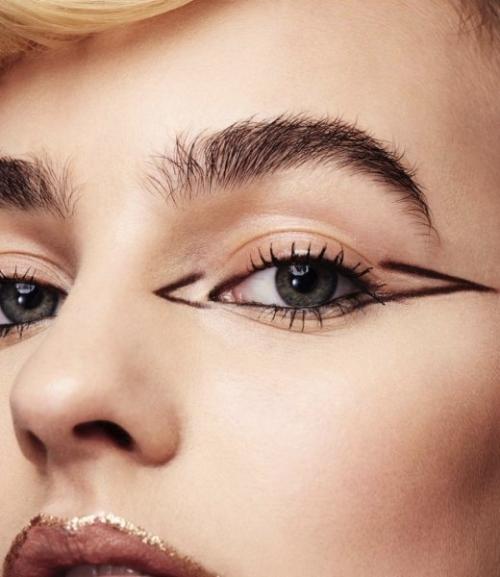 Стрелки макияж, как рисовать. Чем рисовать стрелки?