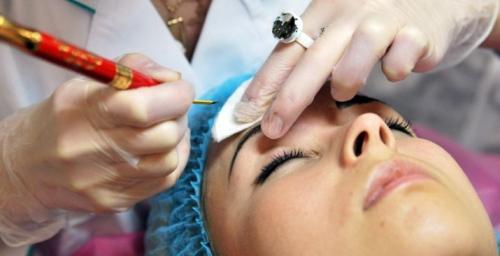 Как делать татуаж правильно. Процедура татуажа бровей: как делают перманентный макияж бровей? 03 Как делать татуаж правильно. Процедура татуажа бровей: как делают перманентный макияж бровей? 03