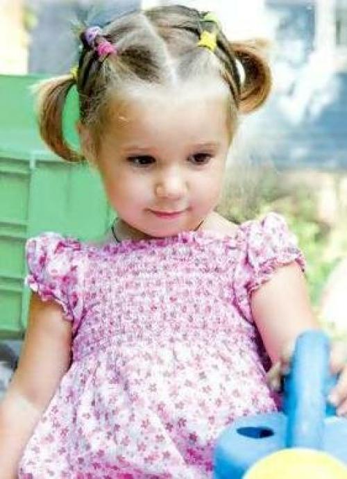 Дочка подстригла себе ресницы. Дочка выстригла себе челку. Что делать!?