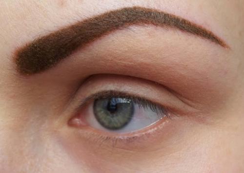 Сколько заживают брови после коррекции. Сколько заживают брови после татуажа? Сколько дней уйдет на заживление после коррекции?