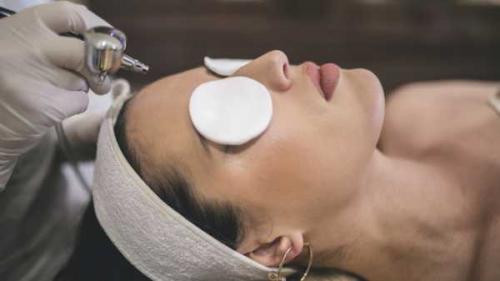 Уход за губами после перманентного макияжа. Какую мазь для заживления использовать после татуажа. Как и сколько мазать губы 08 Уход за губами после перманентного макияжа. Какую мазь для заживления использовать после татуажа. Как и сколько мазать губы 08