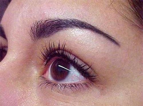 Сколько держится татуаж бровей. Уход за перманентным макияжем после процедуры