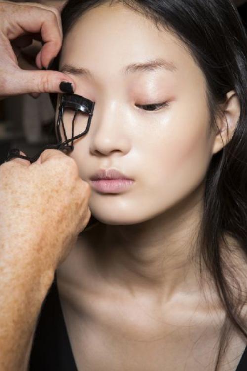 Курлер для ресниц. Вредит ли керлер ресницам?