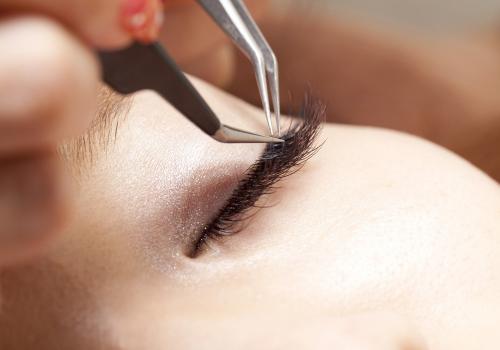 Наращивание ресниц при орви. Противопоказания при наращивании ресниц