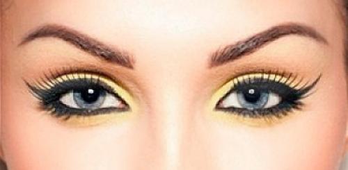 Можно ли делать перманентный макияж при месячных. Можно ли делать татуаж бровей и губ при месячных или перед их началом