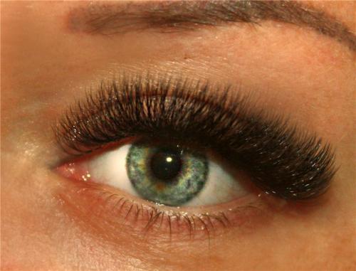 Накладные ресницы сколько дней держатся. Руководство по установке накладных ресниц в домашних условиях 17 Накладные ресницы сколько дней держатся. Руководство по установке накладных ресниц в домашних условиях 17