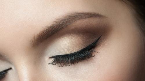 Когда можно мыть глаза после татуажа век. Как ухаживать за татуажем глаз после процедуры