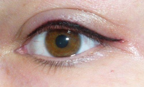 Можно ли умываться после татуажа век. Уход за веками после проведения татуажа