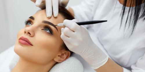 Чем отличается перманентный макияж от микроблейдинга. Что такое микрошейдинг бровей и в чем его отличия от микроблейдинга