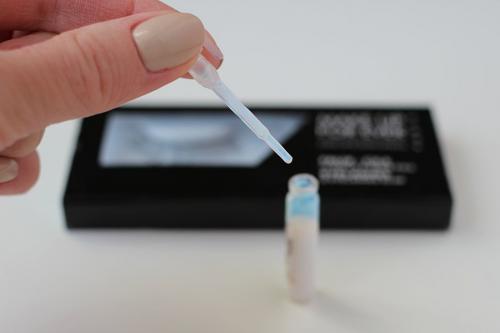 На что клеить ресницы накладные. Необходимые приспособления для процедуры 05