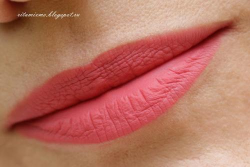 Bourjois Rouge Edition Velvet Lipstic.  Попытка №1 примерить матовые губы. Bourjois Rouge Edition Velvet Lipstick в оттенке # 09 Happy NudeYear. Отзыв.