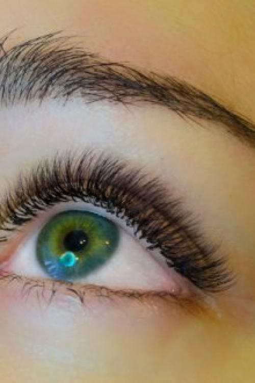 Пучковые ресницы 2Д. Виды наращивания ресниц 2Д Крупнейшие салоны красоты предлагают своим клиенткам различные виды процедуры двойного наращивания ресниц, каждая из которых имеет свои особенности и специфику.
Наиболее популярные техники: